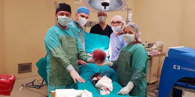 Karnından Yaklaşık 5 Kiloluk Kitle Çıktı