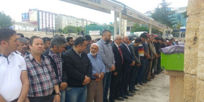 Büyük Birlik Partisi Eski İl Başkanının Annesi Vefat Etti