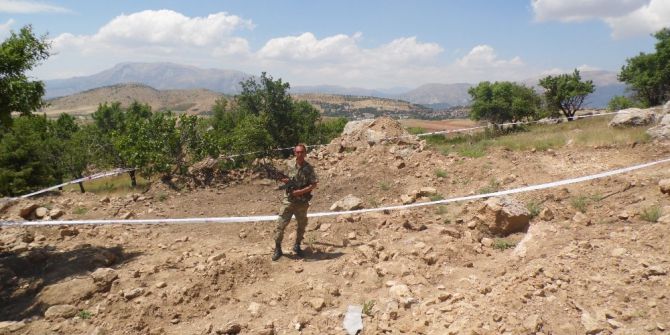 Tarlada Bulunan Mozaik 24 Saat Korunuyor