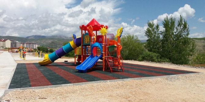 Ümraniye Belediyesi Tunceli’ye Park Yapıyor