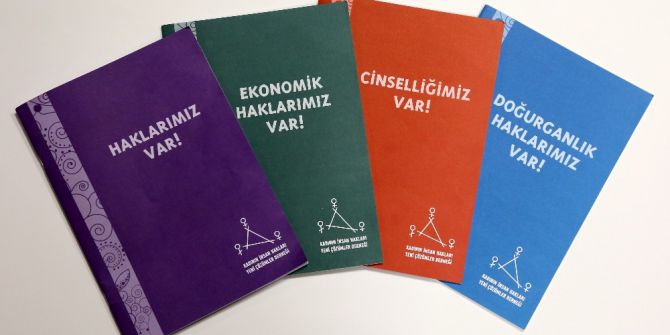 Çankaya’da Yeni Evlenecek Çiftlere Kadın Hakları Kitapçıkları Veriliyor