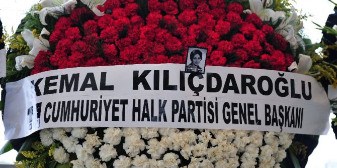 Adalet Yürüyüşünde Hayatını Kaybeden Tatlı’nın Cenazesinde Çelenk Krizi