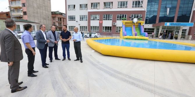 Pamukkale’de 7 Bin Çocuk Yüzme Öğrenecek