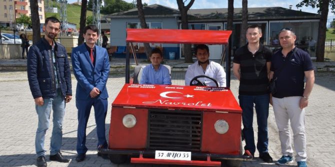 Üniversite Öğrencileri 2 Bin Liraya Otomobil Yaptı