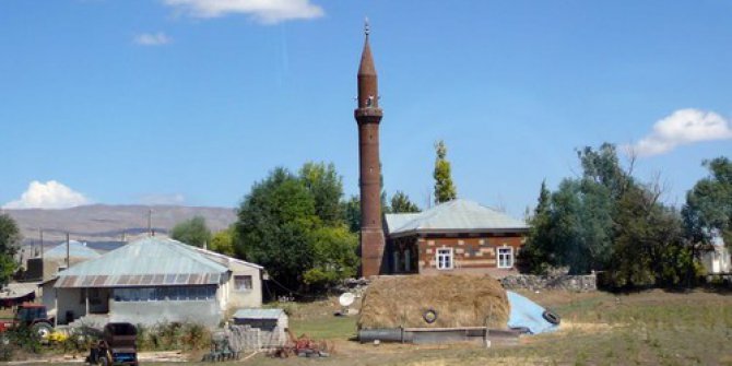 Ağrı Taşlıçay Aşağıtoklu Köyü