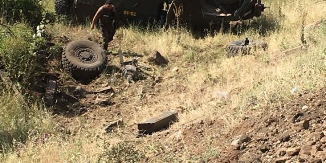 Zırhlı Araç İle Otomobil Çarpıştı: 5 Ölü, 5 Polis Yaralı