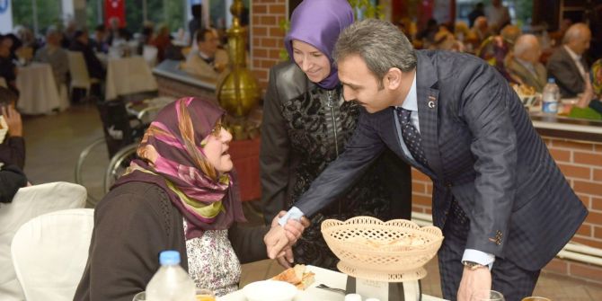 Ulu Çınarlar, İftarda Başkan Külcü’nün Konuğu Oldu