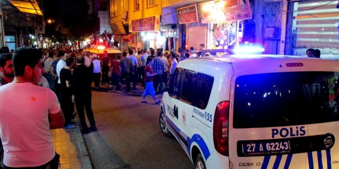 Kalabalığa Rastgele Ateş Ettiler: 1’i Ağır 5 Yaralı