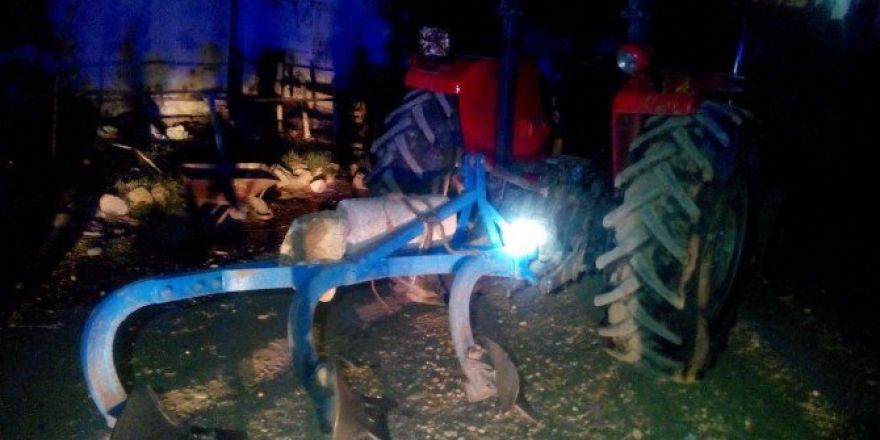 Traktör Pulluğunun Çarptığı Çocuk Öldü