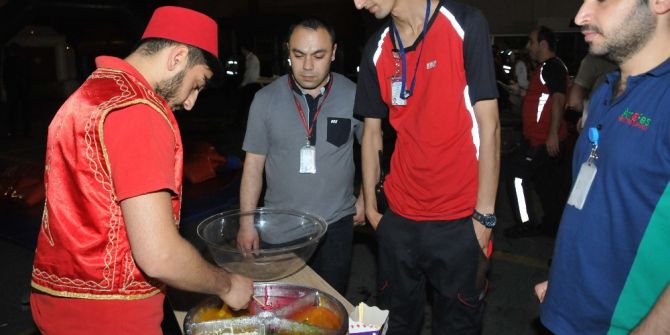 Uçak Manzaralı Sahur Etkinliği