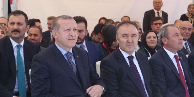 Denizli Valisi Altıparmak Yerine, Giresun Valisi Karahan Atandı