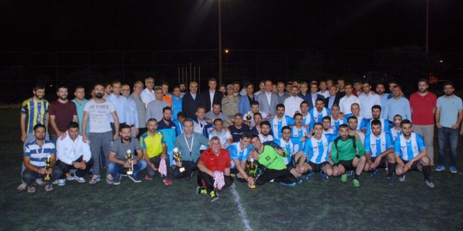 Valilik Kupasının Sahibi Kahta Devlet Hastanesi Oldu