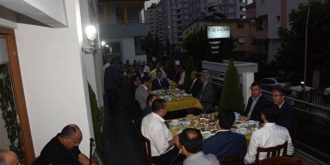 Vali Demirtaş, Mali Müşavirler İle İftarda Buluştu