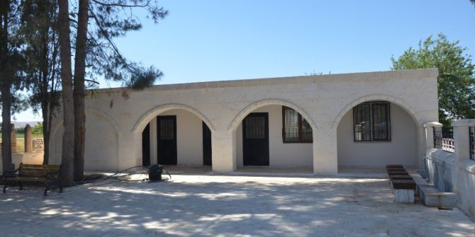 Büyükşehir Abdurrahman Dede Cami Ve Türbesini Restore Etti