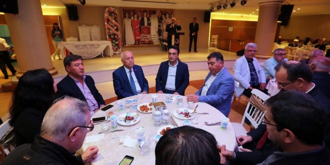 Başkan Yaşar, Karslılarla İftar Yaptı