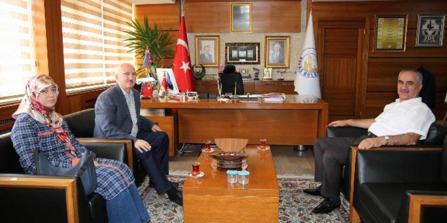 Merkez Valisi Barut’tan, Belediye Başkanı Aydın’a Ziyaret