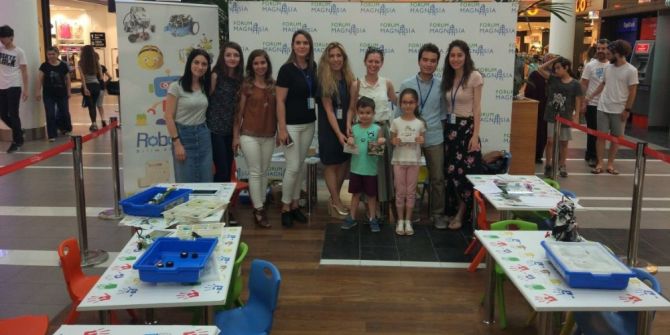 Forum Magnesia’nın Robotik Yarışması’na Miniklerden Yoğun İlgi
