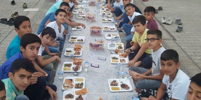 Akcan Öğrenciler Birlikte İftar Yaptı