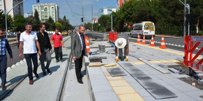 İzmit Belediyesi Mahalle İnceleme Gezilerine Devam Ediyor