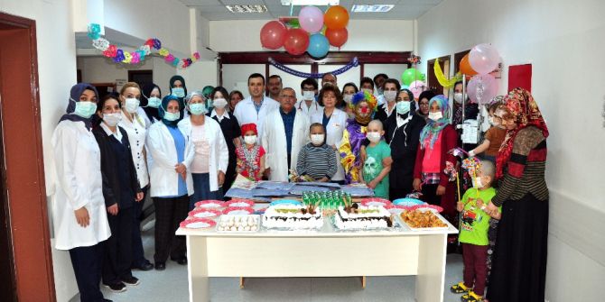 Meram Tıp Fakültesi’nde Çocuklar Bayramı Erken Yaşadı