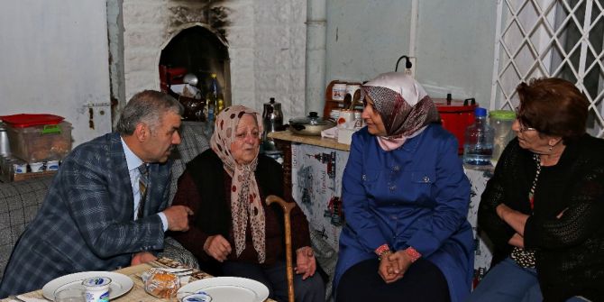 Başkan Çelik: “Yaşlılarımız Yalnız Değil”