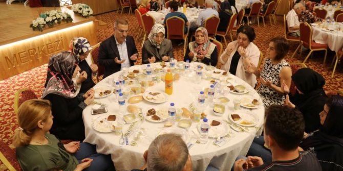 Başkan Çelikcan Şehit Aileleri İle İftarda Buluştu