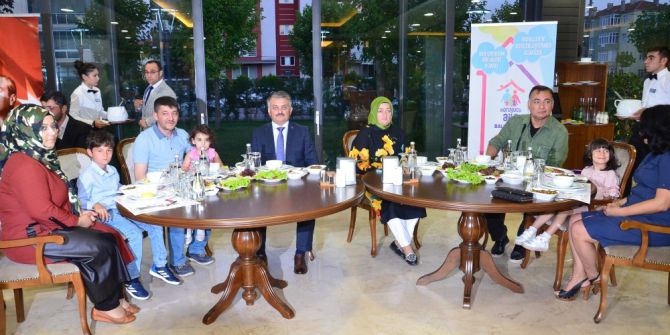 Balıkesir Koruyucu Ailelikte Türkiye Lideri