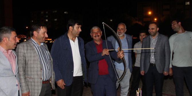 Oltu’da Ok Atma Etkinliği Düzenlendi