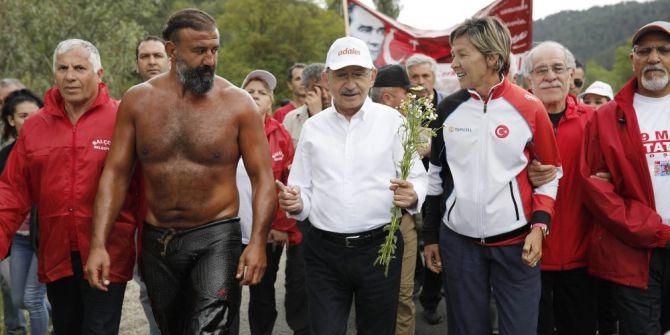 Chp’nin ’Adalet Yürüyüşü’ Myk Toplantısının Ardından Devam Ediyor