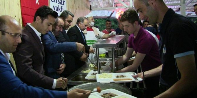 Borçka ‘Bir Sofra’da Buluştu