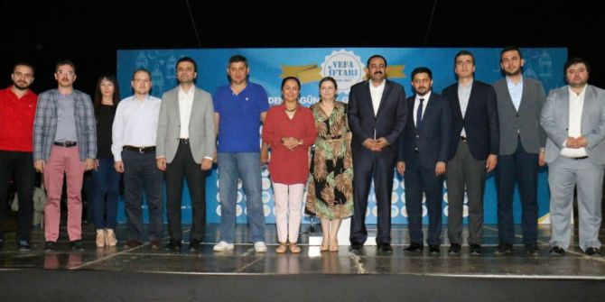 Antalya’da Ak Gençlikten Vefa İftarı