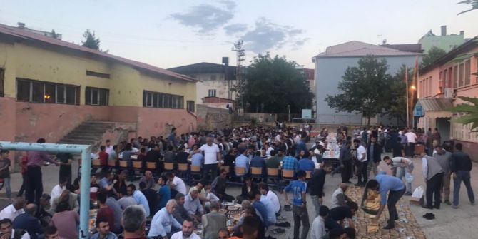 Pervari Belediyesinden 800 Kişiye İftar