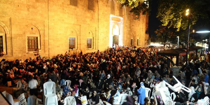 Kadir Gecesi’nde Bursalılar Ulu Cami’yi Doldurdu
