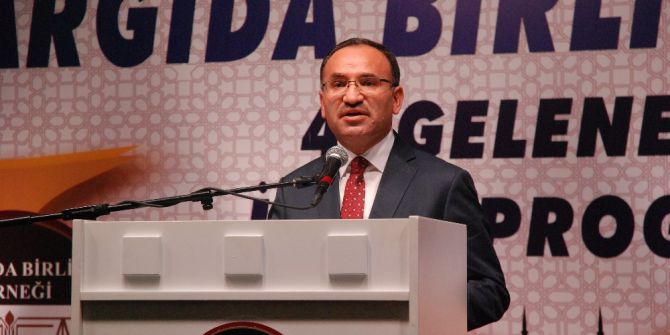 Bakan Bozdağ: "Adalet Sokaklarda Değil, Meşru Zeminlerde Aranır"