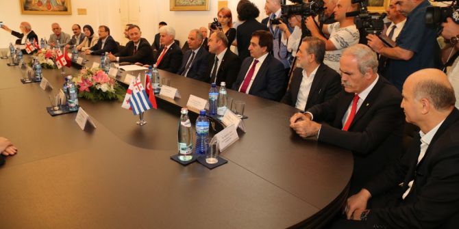 Batum’da İftar Sofraları Kuruldu