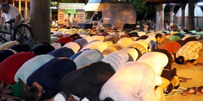 Kadir Gecesinde Antalya’da Camiler Doldu Taştı