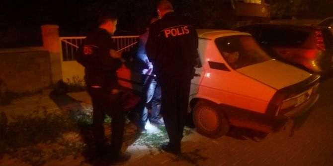 Aşırı Alkolden Otomobilinde Uyudu Polise ‘Park Halindeyim Suç İşlemedim’ Dedi