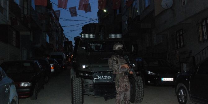 Gaziosmanpaşa’da Helikopter Destekli Uyuşturucu Operasyonu