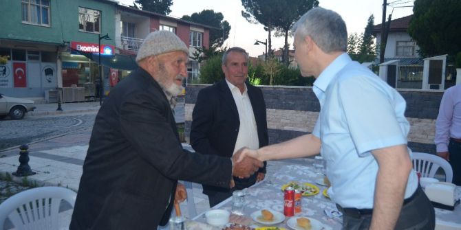 Selendi Kaymakamı Şehit Yakını Ve Gazilerle İftarda Buluştu