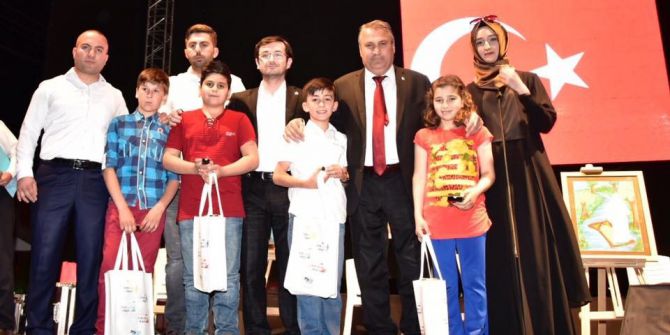 Hadisleri Resmederek Anlattılar