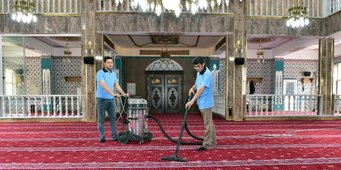 Mamak Camilerinde Bayram Temizliği