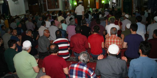 Kadir Gecesi Devrek’te Coşkuyla İdrak Edildi