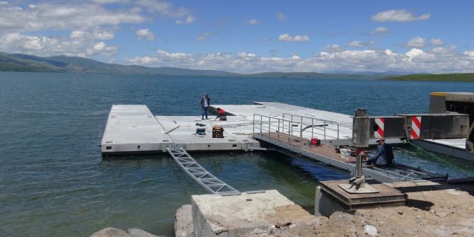 Vali’den İskele Yapan Firma Yetkilisine Tepki