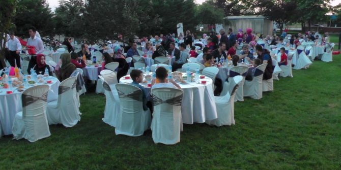 Standard Profil Grubu Düzce Ailesi Gelenekselleşen İftar Yemeklerinde Buluştu