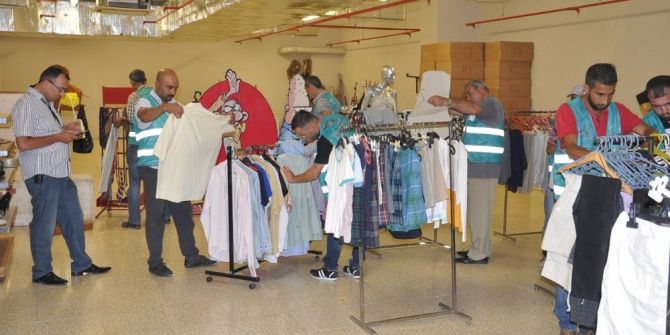 İhtiyaç Sahipleri Bayrama Mutlu Giriyor