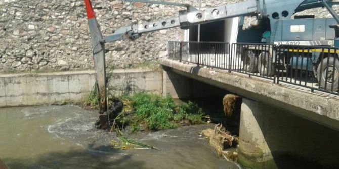Karasu’da Temizleme Çalışması Yapılıyor