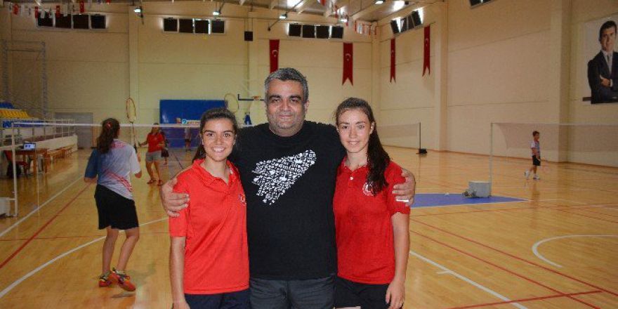 Badminton’un Madalya Avcıları Bergama’da Yetişiyor