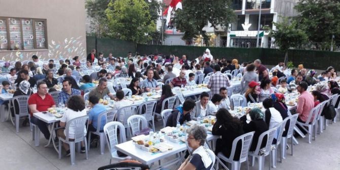 İzmit Belediyesi Aileleri Bir Araya Getirdi