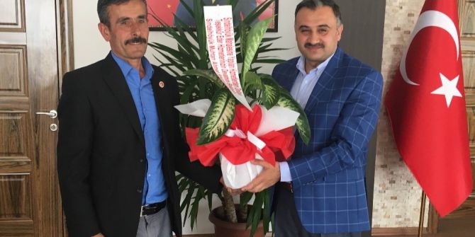 Sindelhöyük Mahalle Muhtarından Başkan Cabbar’a Teşekkür Ziyareti