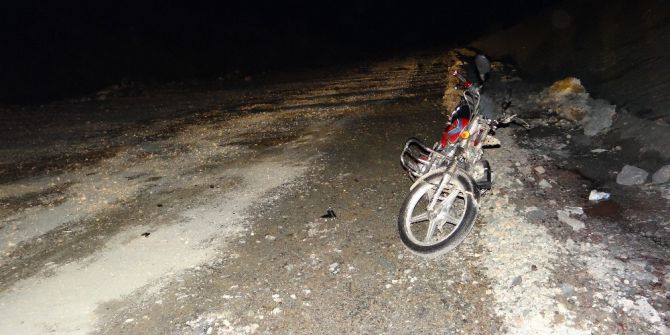 Gölpazarı’nda Motosiklet Kazası; 2 Yaralı